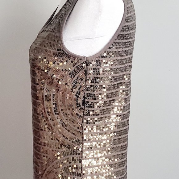 Gorgeous Gold Sequined Fitted Tank Top Sparkly Holiday Party Wear Y2K vibes - Picture 6 of 10